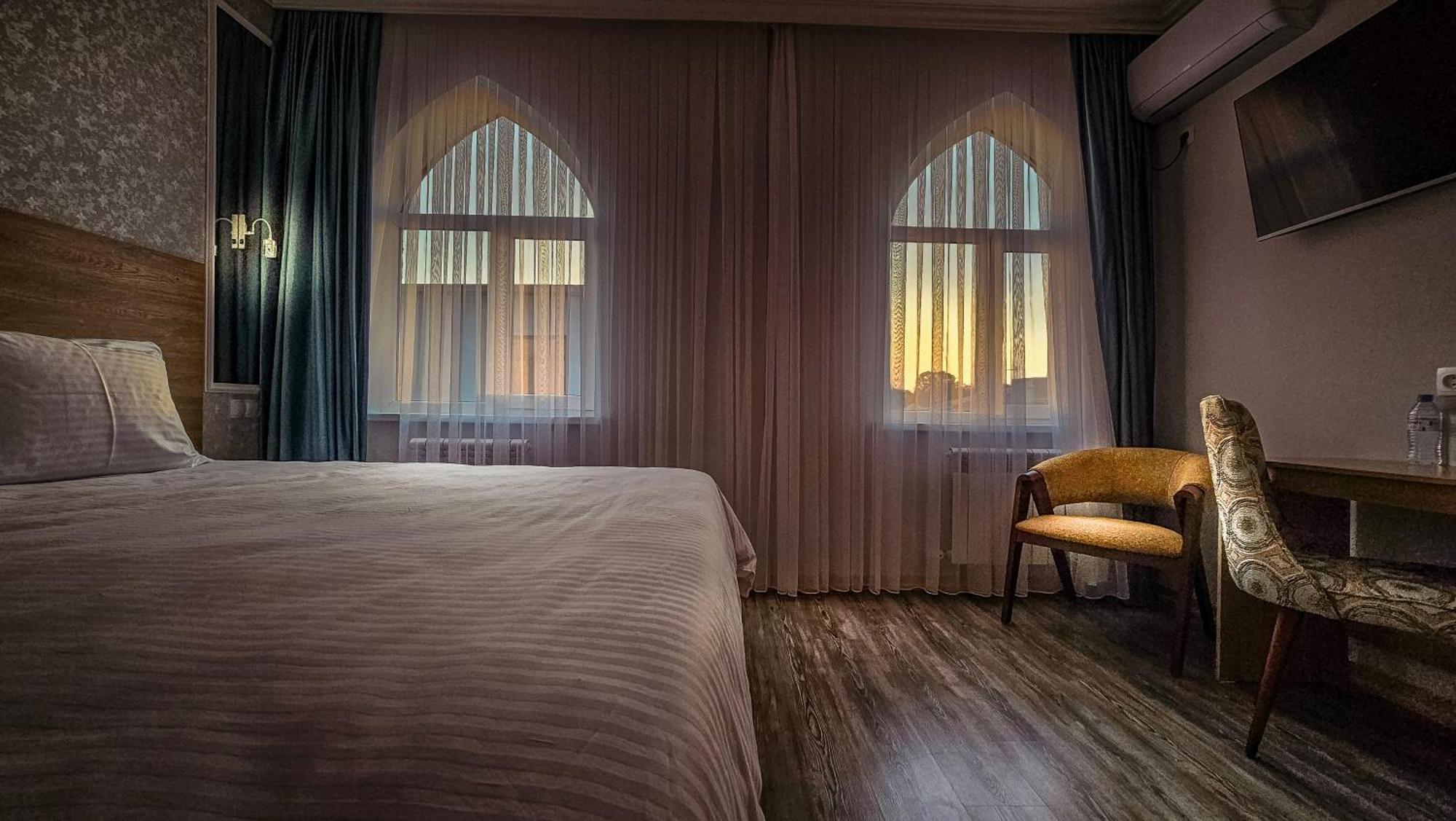 Hotel Bankir ヒヴァ エクステリア 写真